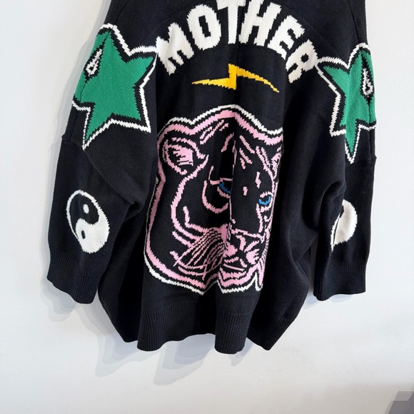 Dressed in Lala Mother is Mothering Oversized Cardigan in black original - Picture 9 of 11